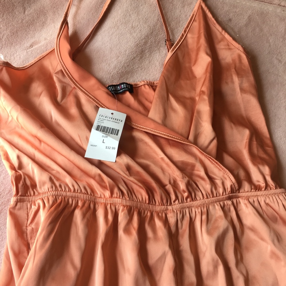 Fashion nova jumpsuit - Picture 3 of 3